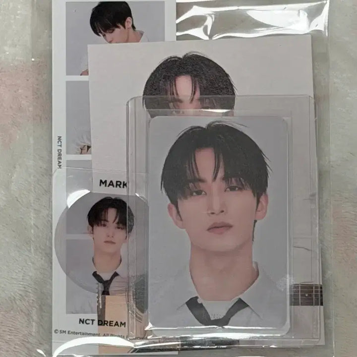 [BUNJANG] NCT DREAM Mark Membership Kit Photocard / 마크 엔시티드림 멤버십 키트 포토카드 셀포도 들어갔습니다
