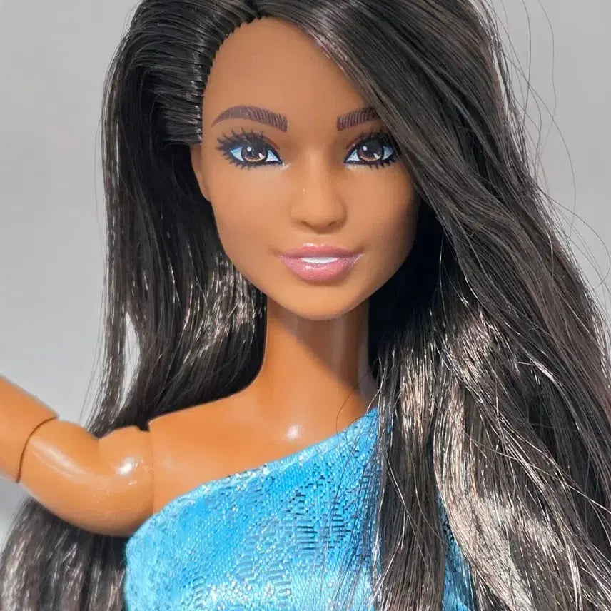 [BUNJANG] Barbie Yoga Barbie Doll Tan Articulated / 바비 바비인형 태닝 구체관절 요가바비 판매 양도