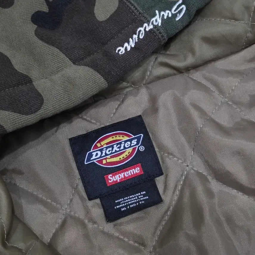 [BUNJANG] Supreme x Dickies Quilted Lined Zip Up Hoodie Sweatshirt Woodland Camo / 슈프림 x 디키즈 퀼티드 라인드 집업 후드 스웨트셔츠 우드랜드 카모 25