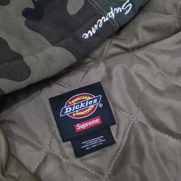 [BUNJANG] Supreme x Dickies Quilted Lined Zip Up Hoodie Sweatshirt Woodland Camo / 슈프림 x 디키즈 퀼티드 라인드 집업 후드 스웨트셔츠 우드랜드 카모 25
