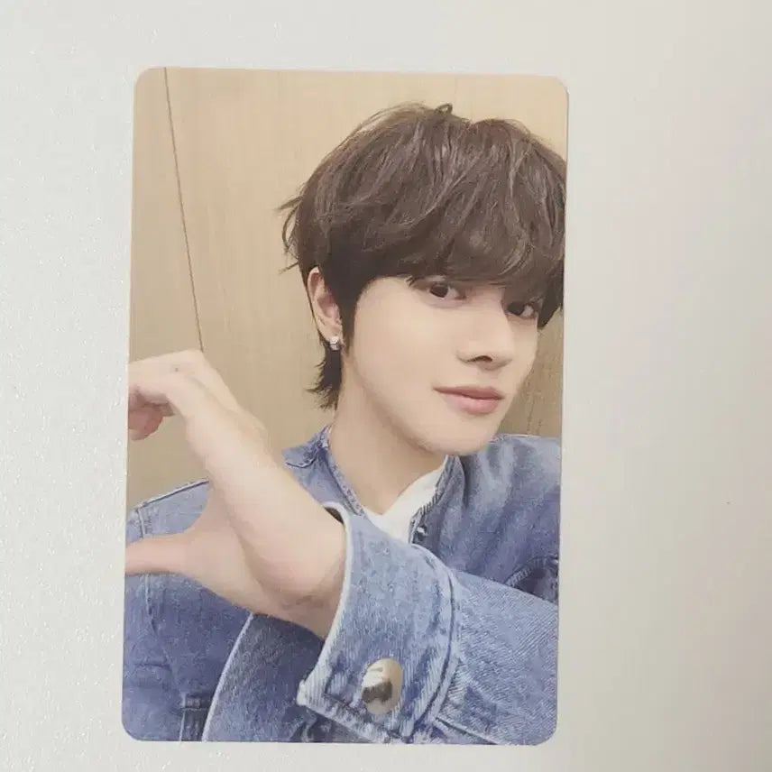 [BUNJANG] TREASURE Doyoung Version B Half Heart Photocard / 알디원 B버전 반쪽하트 이리오 뚜레쥬르 포카 판매합니다