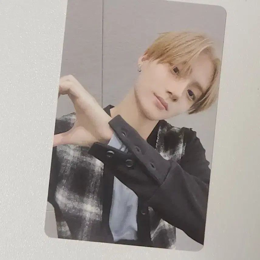 [BUNJANG] ALDIWON B Version Lee Sangwon Ttulejure Photocard / 알디원 B버전 반쪽하트 이상원 뚜레쥬르 포카 판매합니다