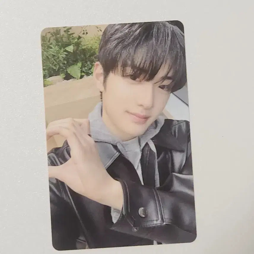 [BUNJANG] ALDIWON B Version Half Heart Jeong Sanghyun Tous Les Jours Photocard / 알디원 B버전 반쪽하트 정상현 뚜레쥬르 포카 판매합니다