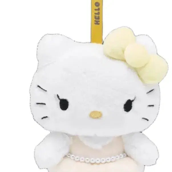 [BUNJANG] Hello Kitty x Jisoo Collaboration Doll Keyring (Ivory) / 헬로키티 x 지수 인형 키링 (아이보리)
