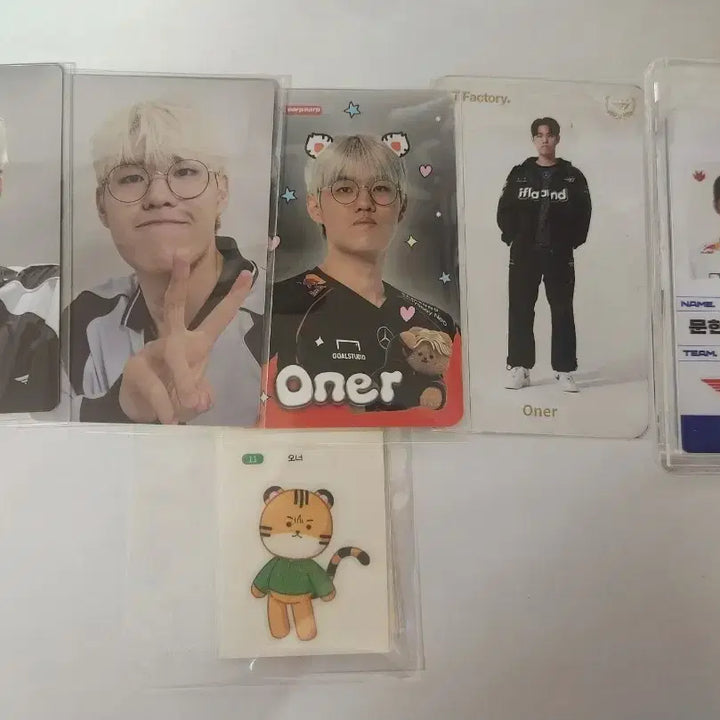 [BUNJANG] T1 Faker Photocard, Sticker, Coaster Set / T1 티원 오너 포카, 띠부, 코스터 세트