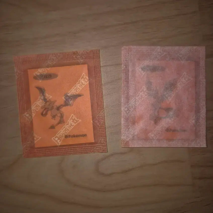 [BUNJANG] 30th Anniversary Sticker Collection (Pteranodon, Frieza) / 30주년 띠부씰  프테라, 프리저