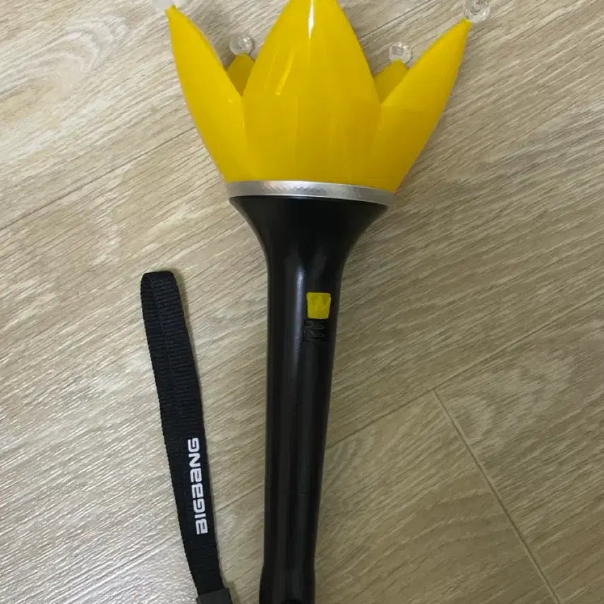 [BUNJANG] BIGBANG Official Lightstick Ver. 4 Black / 공식 뱅봉 빅뱅 응원봉 ver.4 블랙 판매