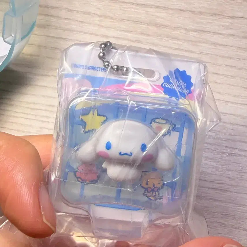 [BUNJANG] Bandai Sanrio Characters Miniature Gacha Cinnamoroll Keychain / 반다이 산리오 패키지 캐릭터즈 미니어처 가차 시나모롤 키링