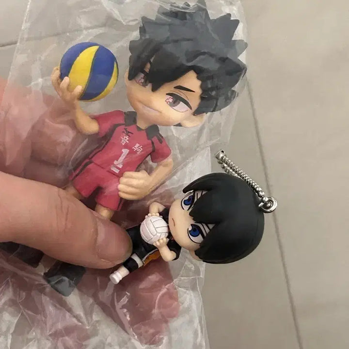 [BUNJANG] Haikyuu!! Kuroo Tetsurou Figure + Kageyama Tobio Charm Set / 하이큐 쿠로오 피규어 +카게야마 키링