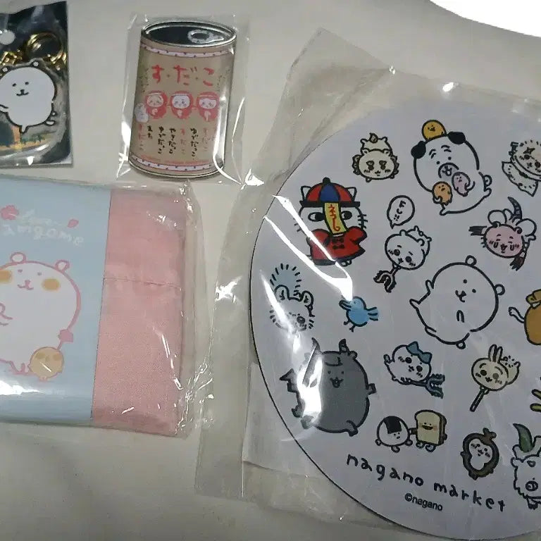[BUNJANG] Nagano Market Picnic Bag, Mousepad, Keychain &amp; Badge Set / 나가노 마켓 키링 / 마우스패드 / 특전 피크닉 백 / 뱃지 세트 일괄