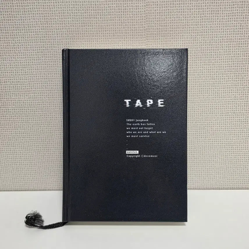 [BUNJANG] BTS Fanbook "TAPE" Bound Edition / 방탄 회지 소장본 제본 12월 TAPE 테이프