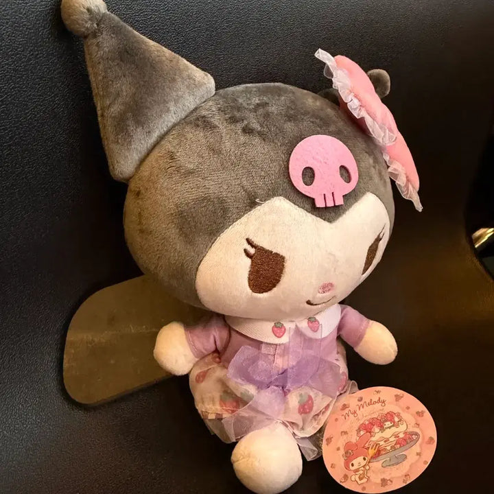 [BUNJANG] Kuromi 45th Anniversary Strawberry Cake Limited Edition Plush Doll / 쿠로미 45주년 딸기케이크 한정판 인형 누이