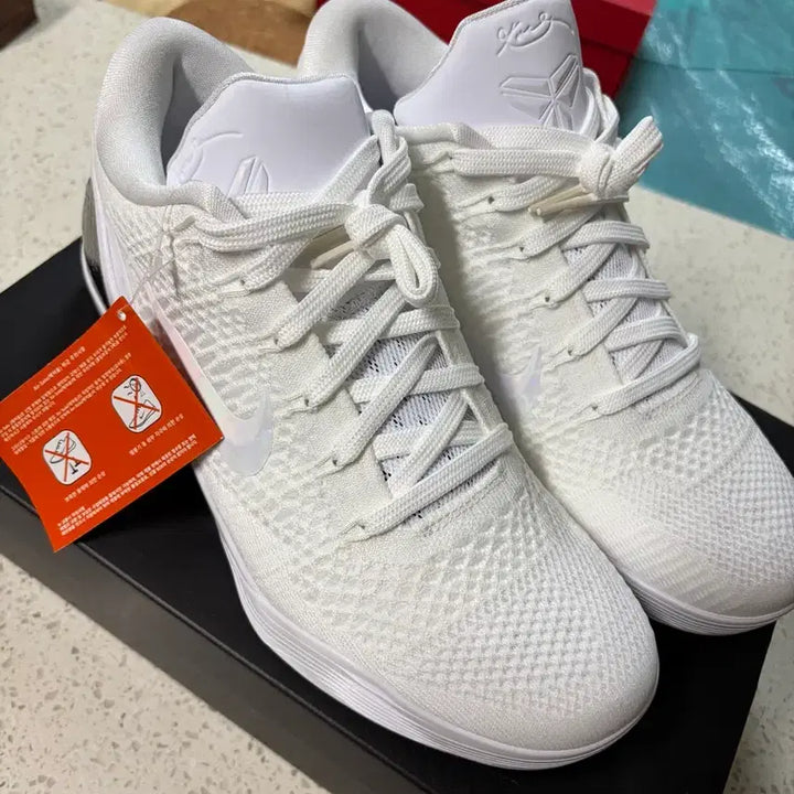[SOLD OUT] 코비 프로트로 9 해일로 사이즈 275