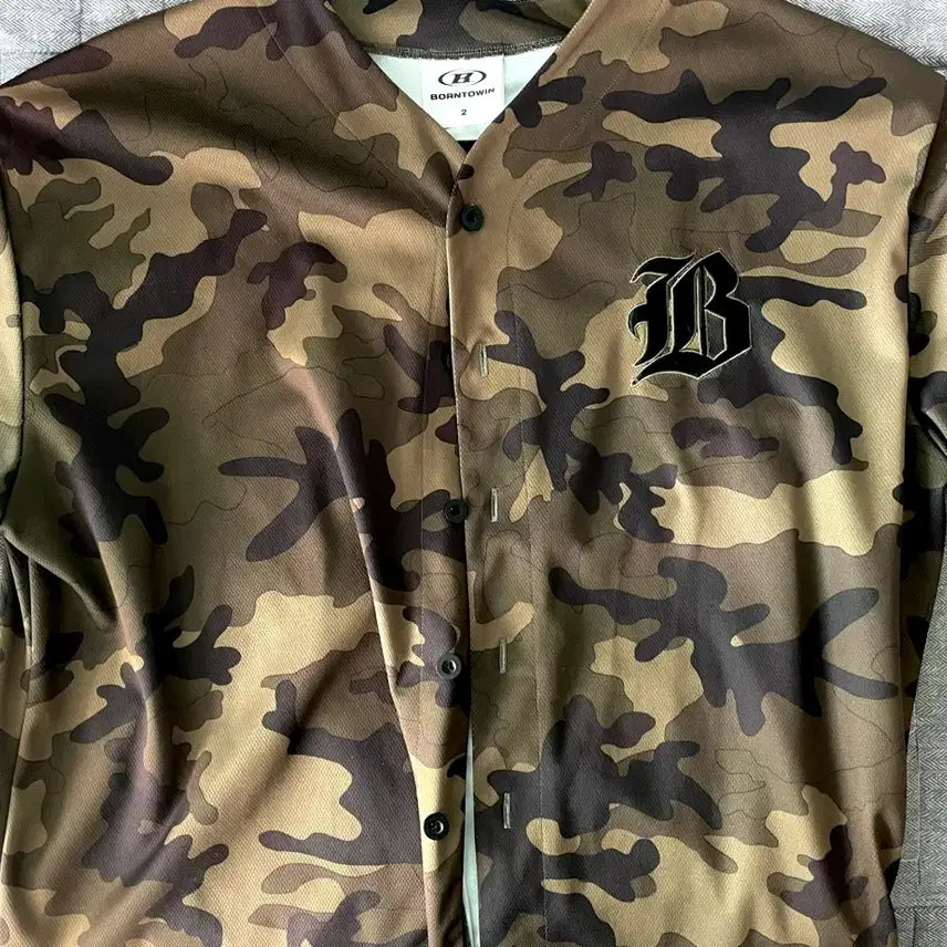 [BUNJANG] Born to Win Camo Baseball Short Sleeve Shirt XL / 본투윈 카모 베이스볼 반팔 셔츠