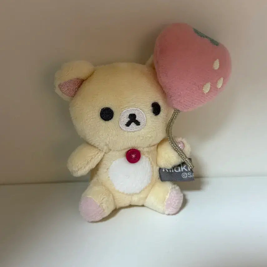 [BUNJANG] Korilakkuma Strawberry Balloon Tenori Figure / 코리락쿠마 테노리 딸기 풍선