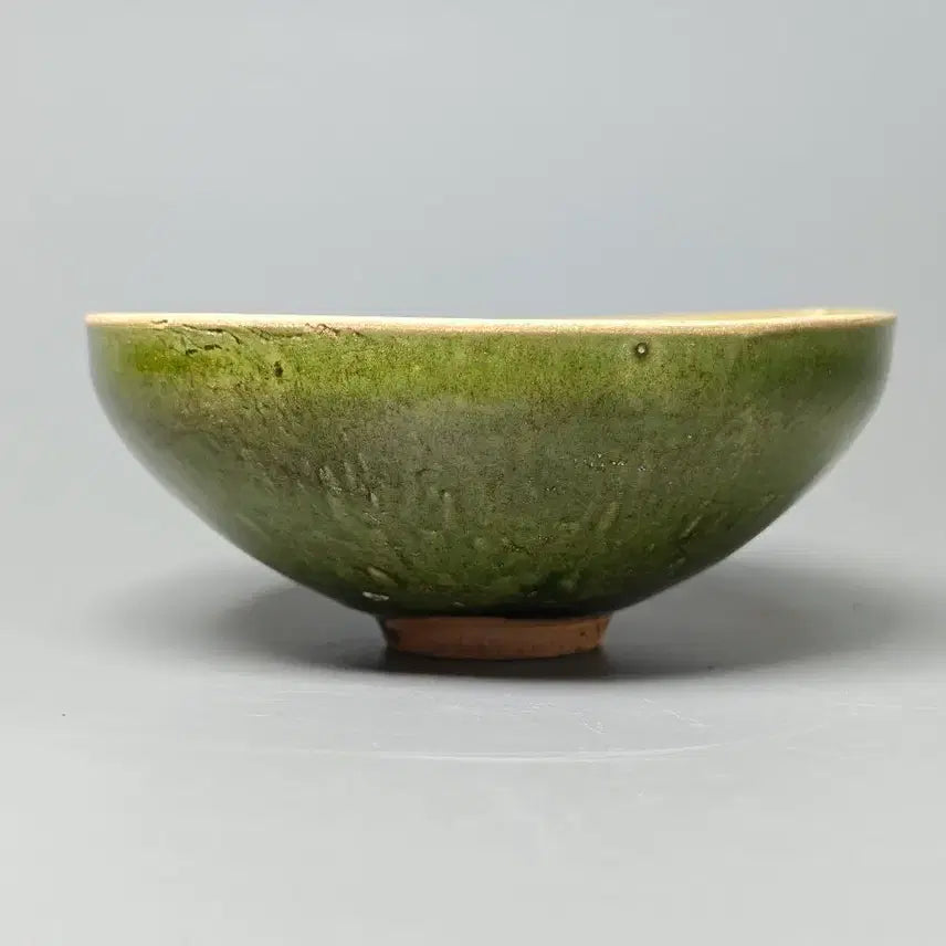 [BUNJANG] Yuan-Ming Dynasty Celadon Glazed Incised Cloud and Phoenix Motif Bowl / [진품] 출토품 원말 명초 녹유 인화 운봉문 완 중국도자기 골동품 고미술