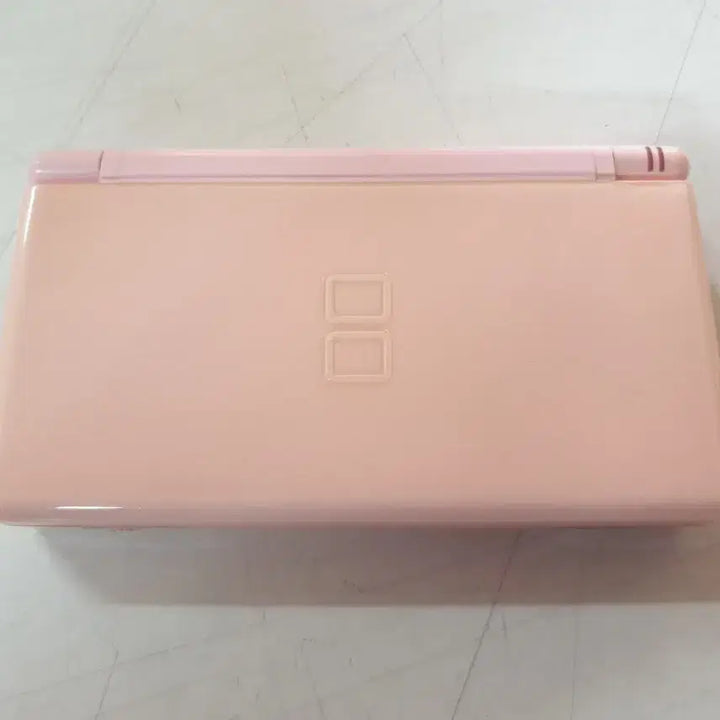 [BUNJANG] Nintendo DS Lite (Korean Release) Noble Pink Console + 2 Game Cartridges / 닌텐도 DS Lite 정발 노블핑크 본체+게임팩 2개