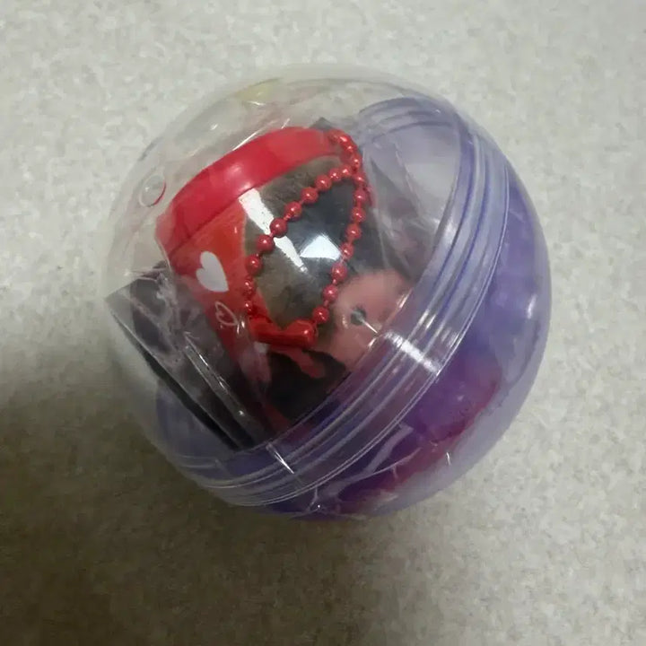 [BUNJANG] Monchhichi Coin Cylinder Keychain (Red) / 몬치치 키링 가챠 코인실린더 빨강
