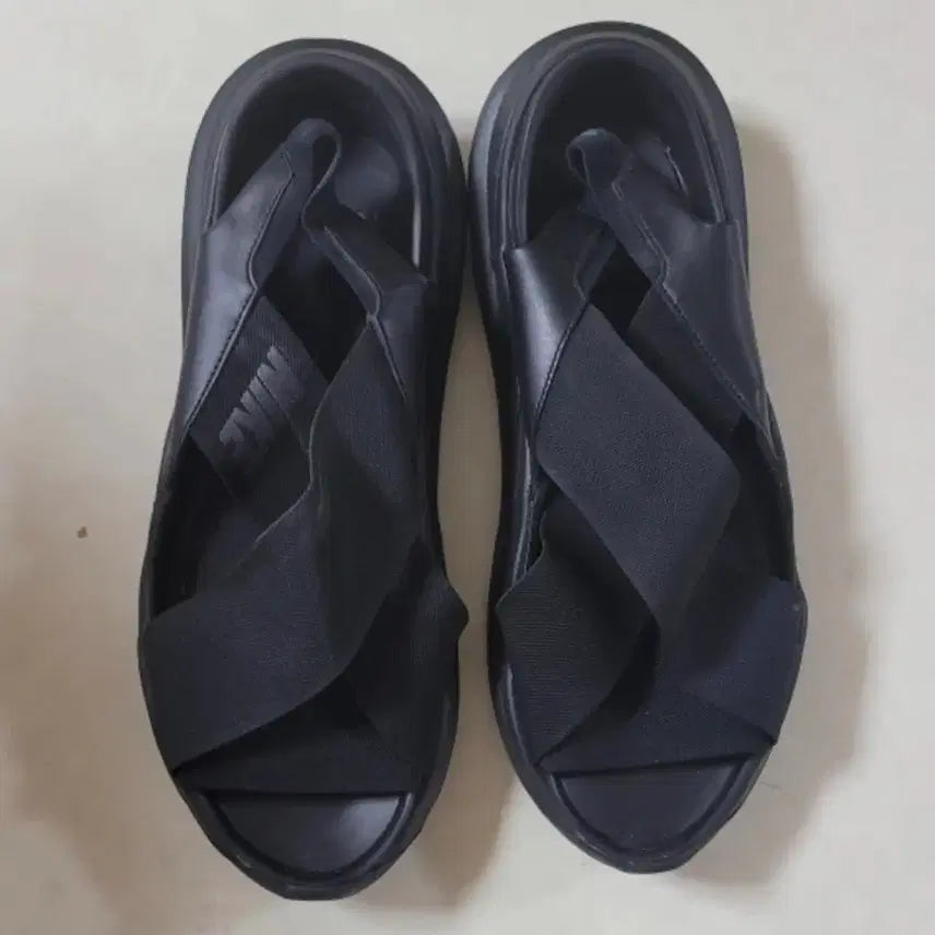 [SOLD OUT] 나이키 샌들 블랙