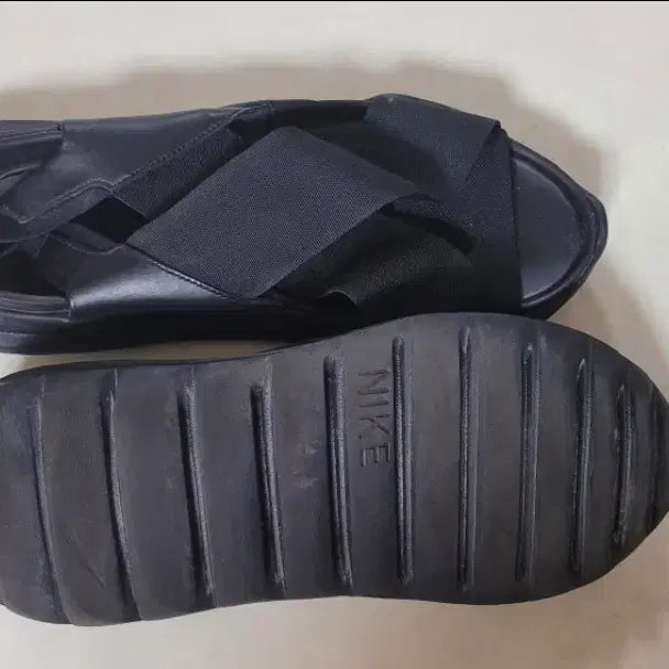 [SOLD OUT] 나이키 샌들 블랙