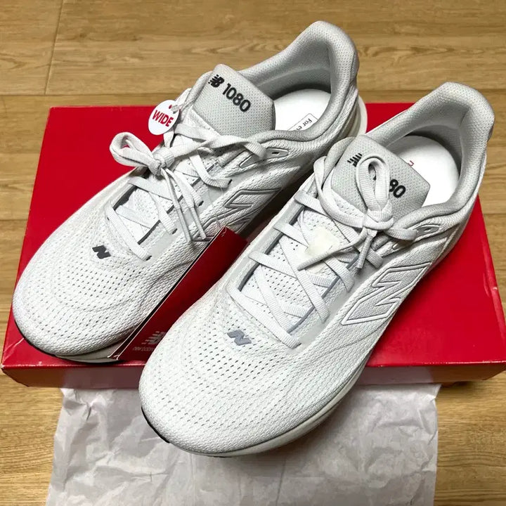 [SOLD OUT] [280] 뉴발란스 1080 V15 4E 러닝화