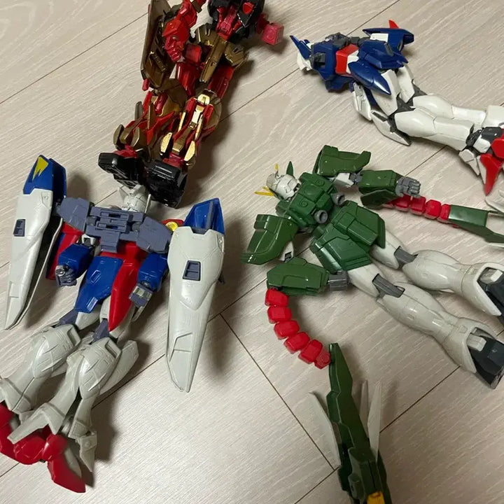 [BUNJANG] Gundam MG &amp; Non-Grade 1/100 Scale Junk Parts Bundle Set / 건담 mg 및 무등급 100사이즈 정크 일괄(7월세일)