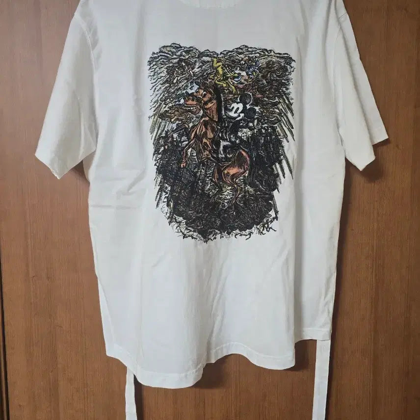 [BUNJANG] SONGZIO 26SS Mickey Collaboration Knight Mickey T-Shirt / 송지오 26ss 미키 콜라보 기사미키