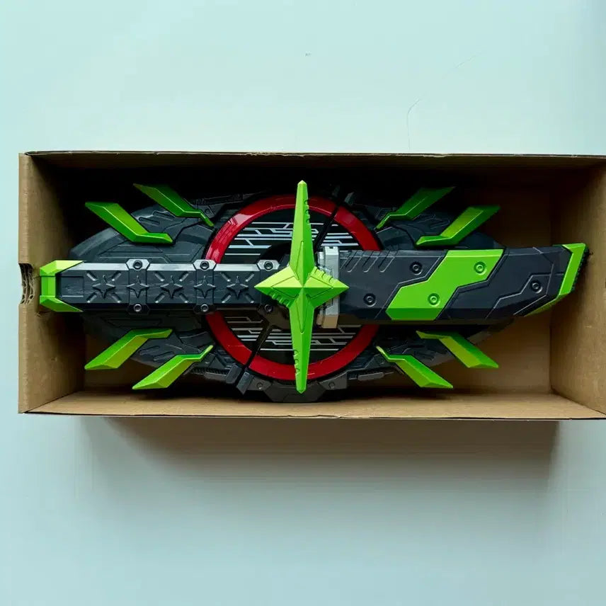 [BUNJANG]  Kamen Rider Saber Sword Buckle (Unsealed) + Raise Buckle Display Stand (Sealed) / [개봉] PDX 메모리얼 무인 소드 버클 + 레이즈 버클 디스플레이 대좌