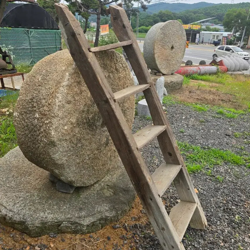 [BUNJANG] Vintage Wooden Ladder / 옛날 나무사다리
