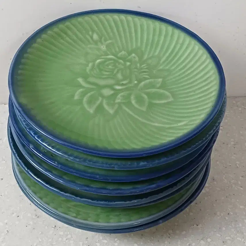 [BUNJANG] Vintage Celadon Green Glaze Floral Plates Set of 8 / 근대사 수집품 빈티지  왜사기 녹유 꽃접시 8장일괄