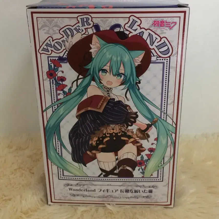 [BUNJANG] Hatsune Miku Wonderland Puss in Boots Figure (Sealed) / [미개봉] [현물] 하츠네 미쿠 원더랜드 장화 신은 고양이 피규어