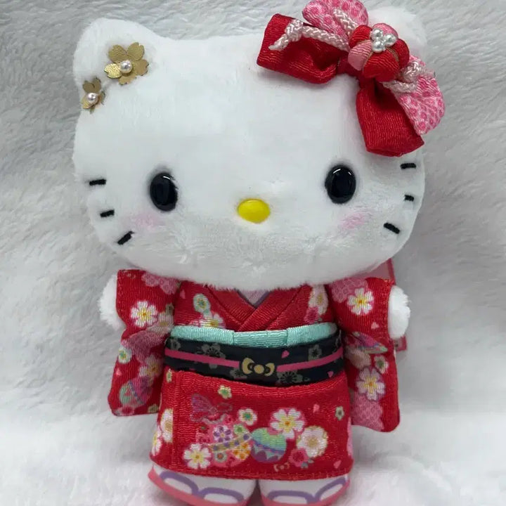 [BUNJANG] Sanrio Hello Kitty Kimono Mascot Keychain / 산리오 헬로키티 기모노 마스코트