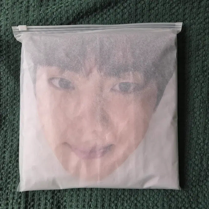 [BUNJANG] Jin Run BTS Concert Gift Raincoat / 달려라석진 콘서트 기프트 우비