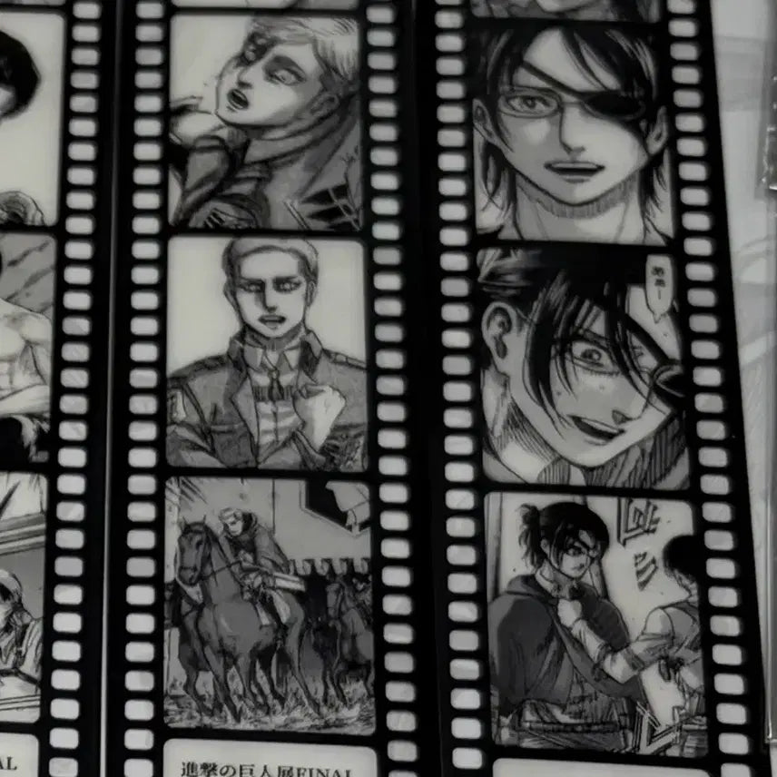 [BUNJANG] Attack on Titan Exhibition Executive Division Bookmark (Erwin, Hange) / 진격거 전시회 간부조 북마크(엘빈,한지)