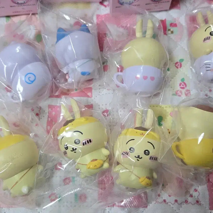 [BUNJANG] Sanrio Collaboration "Friends on the Cup" Figure Set / 산리오 먼작귀 콜라보 컵 위의 친구들 피규어