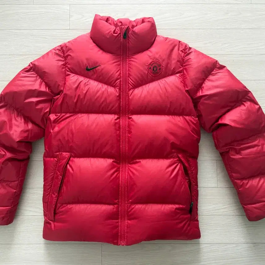 [BUNJANG] Nike Manchester United Down Jacket 550 Fill - Size S (95) / 나이키 맨유 오일 다운자켓 550필