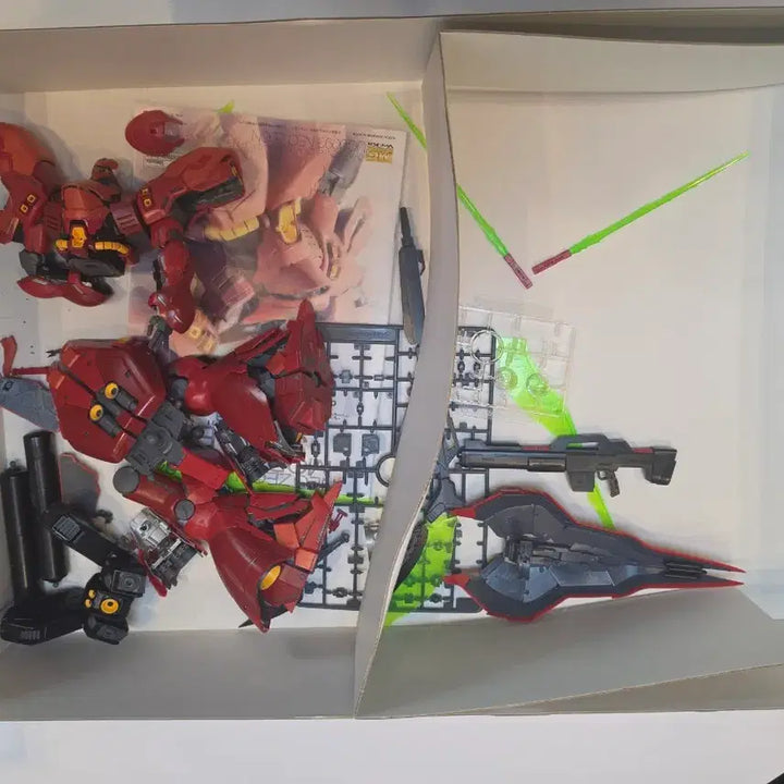 [BUNJANG] Sazabi Ver. Ka (Unpainted Build) Model Kit / 사자비 버카 가조립 판매 합니다
