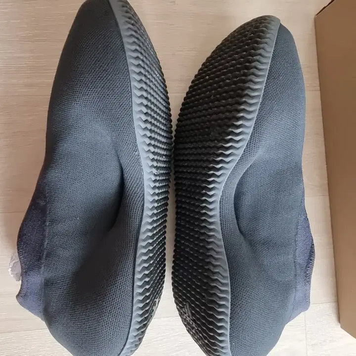 [BUNJANG] Adidas Yeezy Knit Runner Stone Onyx / 아디다스 이지 니트러너 스톤오닉스