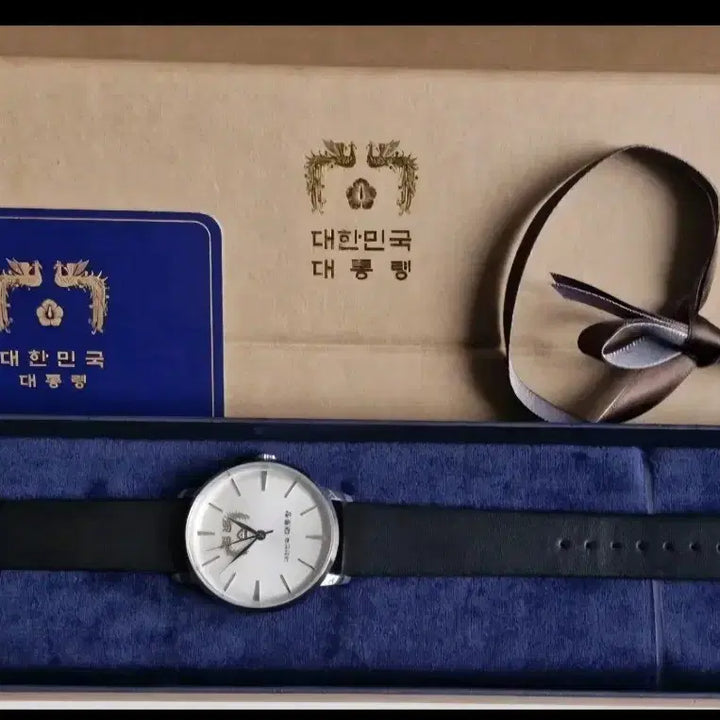 [BUNJANG] Presidential Symbol Phoebus Mother-of-Pearl Dial Men&
