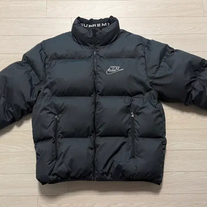 [BUNJANG] Supreme x Nike Reversible Puffy Jacket Black (21SS) / 슈프림 x 나이키 리버시블 퍼피 자켓 블랙 - 21SS