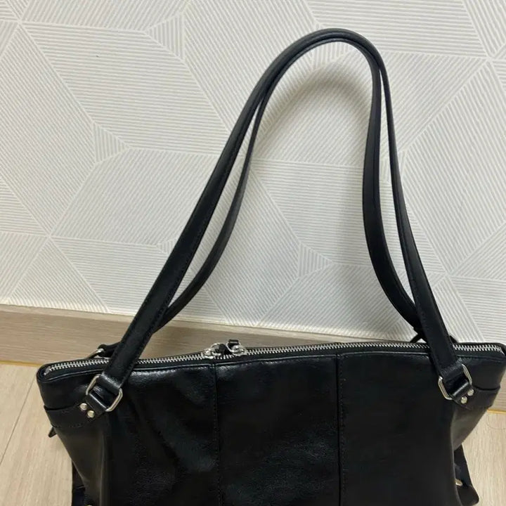 [SOLD OUT] 마뗑킴 네모와이드숄더백 (동탄롯백하고매장구매)