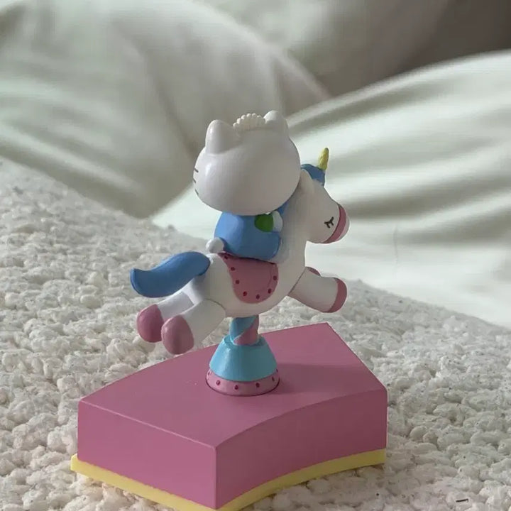 [BUNJANG] Sanrio Shaky! Land Pink Carousel Gacha - Daniel / 산리오 Shaky! 흔들흔들 랜드핑크 회전목마 가챠 - 다니엘