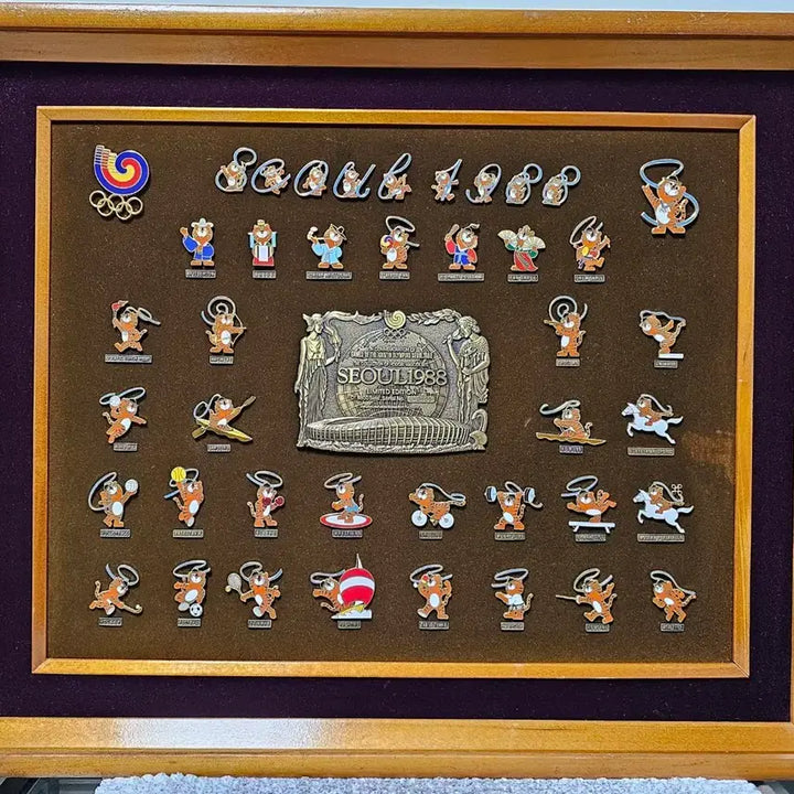 [BUNJANG] Hodori 88 Seoul Olympics Mascot Badge Set / 88올림픽 호돌이 뱃지(핀) 세트 (택포)