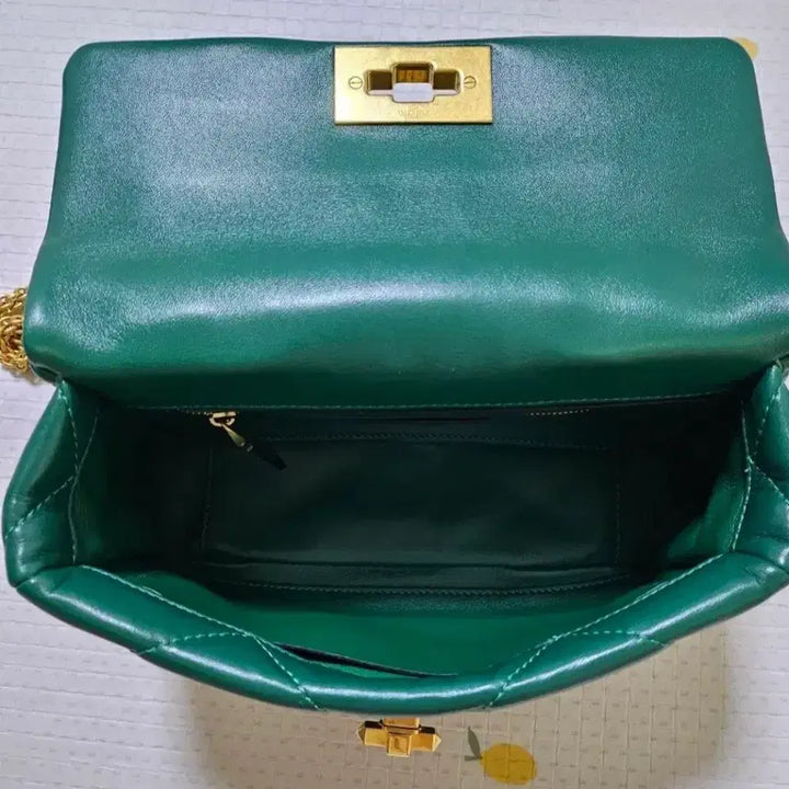 [SOLD OUT] 발렌티노 로만 스터드 백