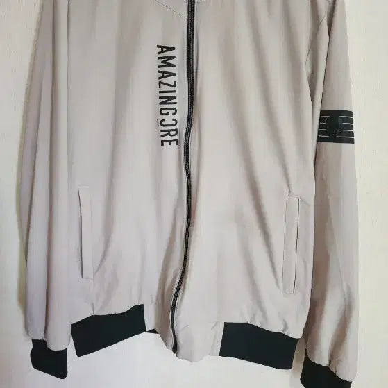 [BUNJANG] Amazingcree Waterproof Hooded Windbreaker Set (Beige/Black) / 어메이징크리 방수 후드바람막이(베이지/블랙) 세트 팜