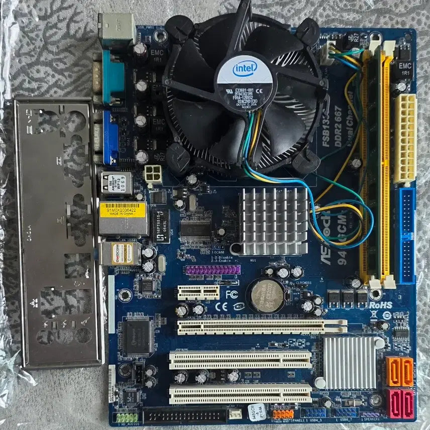 [BUNJANG] ASRock 945GCM-S LGA 775 Socket Motherboard / ASRock 945GCM-S 775소켓 코어2 듀오 구형 메인보드