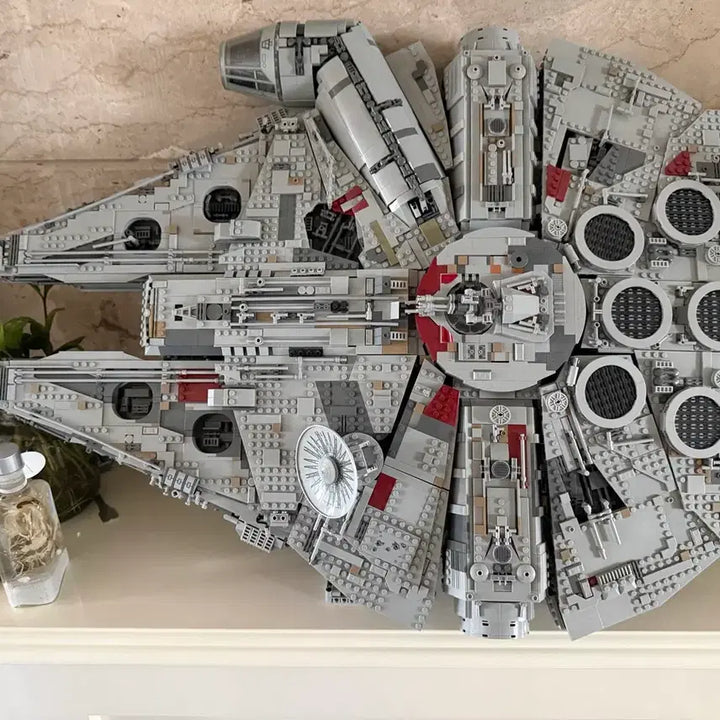[BUNJANG] LEGO Compatible Star Wars Millennium Falcon UCS 75192 Building Block Set / 레고호환 스타워즈 밀레니엄 팔콘 UCS 75192