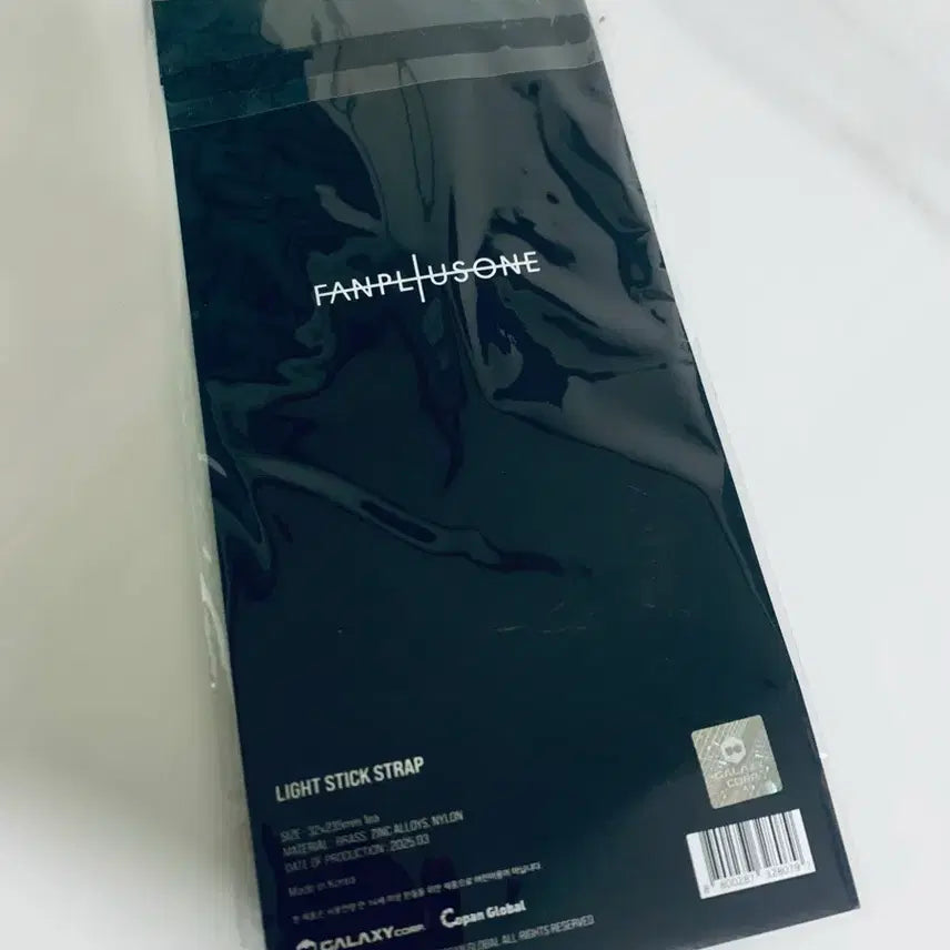 [BUNJANG] G-Dragon Light Stick Strap (Sealed) / 지디 라이트 스틱 스트랩