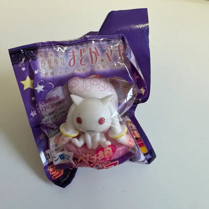 [BUNJANG] Puella Magi Madoka Magica Kyubey Mini Figure Lawson Petanko Bottle Cap Figure / 고전 마법소녀 마도카마기카 큐베 미니 피규어 로손 페탄코 병뚜껑 피규어