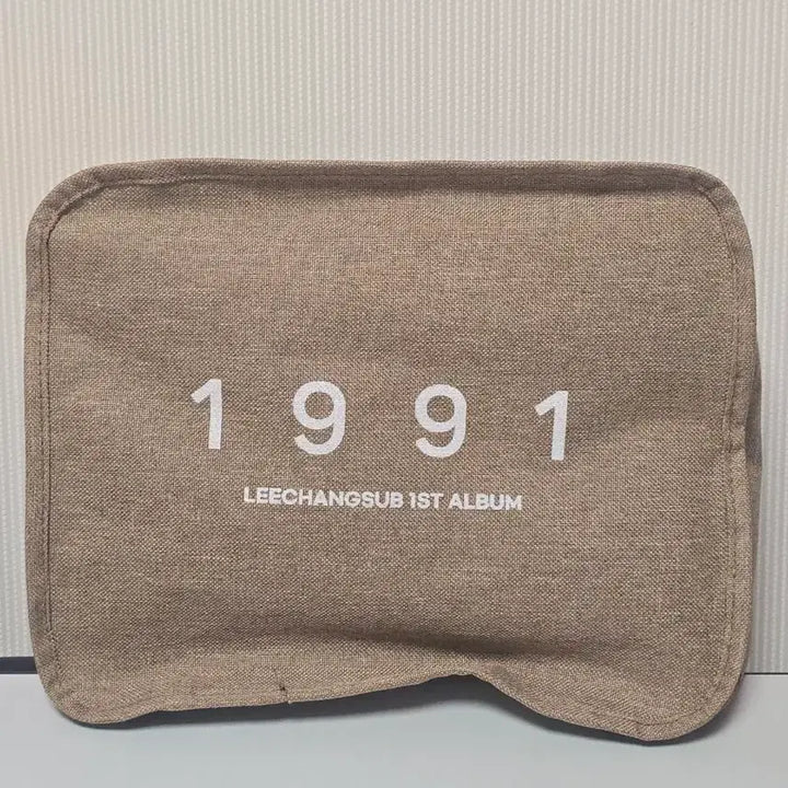 [BUNJANG] Lee Changsub 1991 Mini Fan Meeting Blanket (Unused) / [미사용] 이창섭 1991 미니팬미팅 역조공 담요